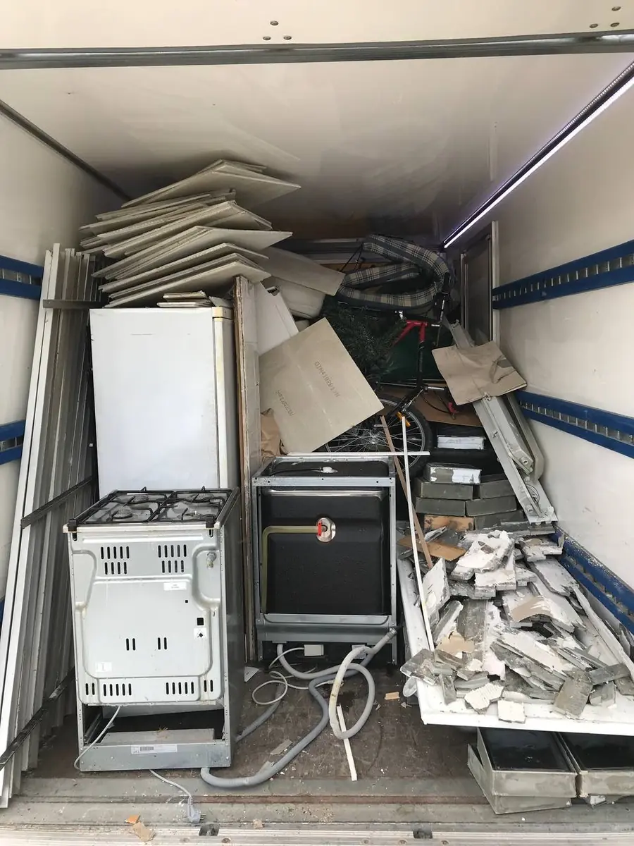 Remondijäätmed ja ehituspraht Moving24 veokis